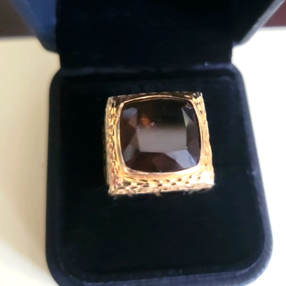 14 Karat Gold With Smokey Quartz Gemstone